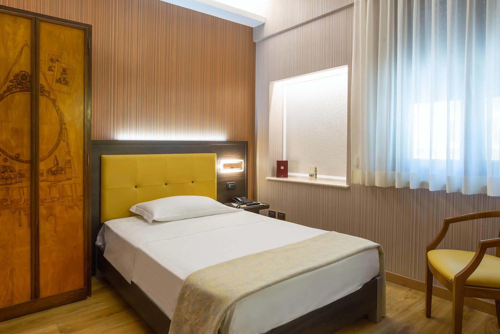 Hotel Santa Prisca Roma Esterno foto