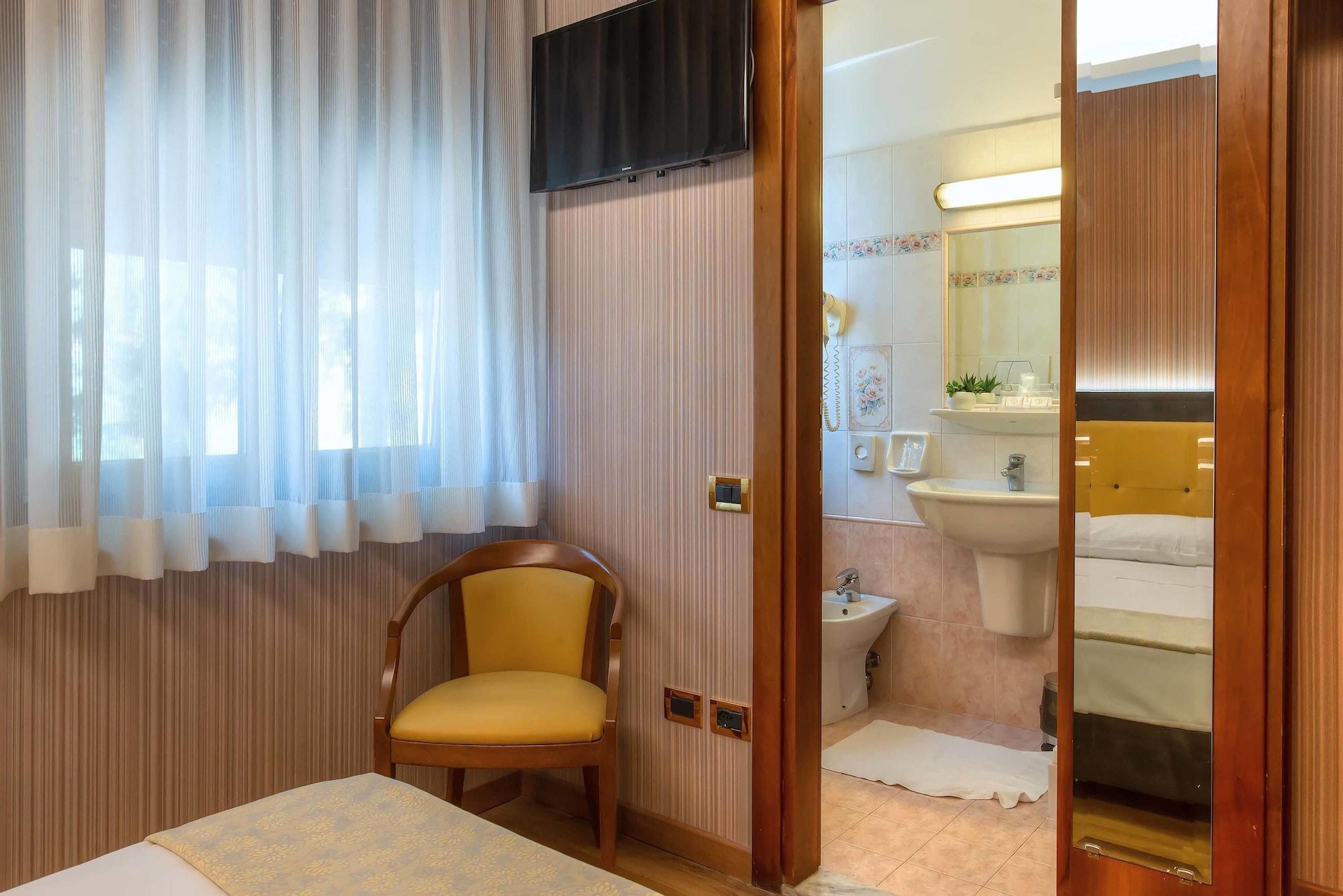 Hotel Santa Prisca Roma Esterno foto