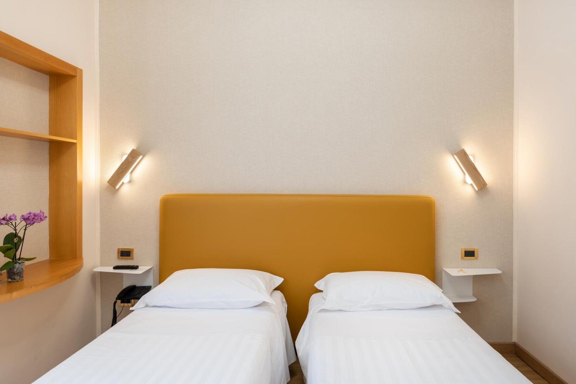 Hotel Santa Prisca Roma Esterno foto