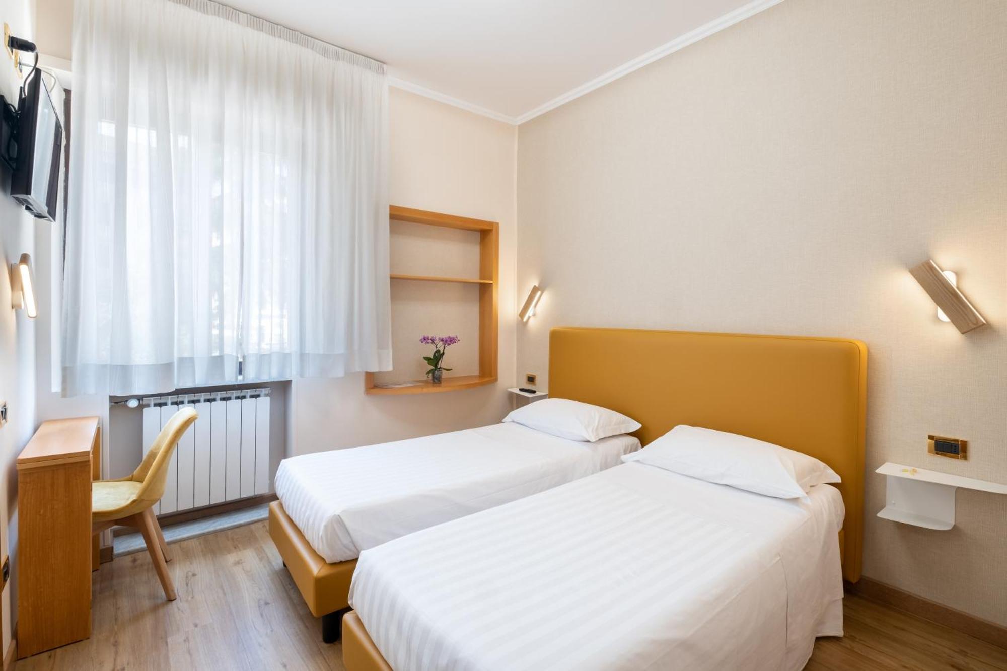 Hotel Santa Prisca Roma Esterno foto
