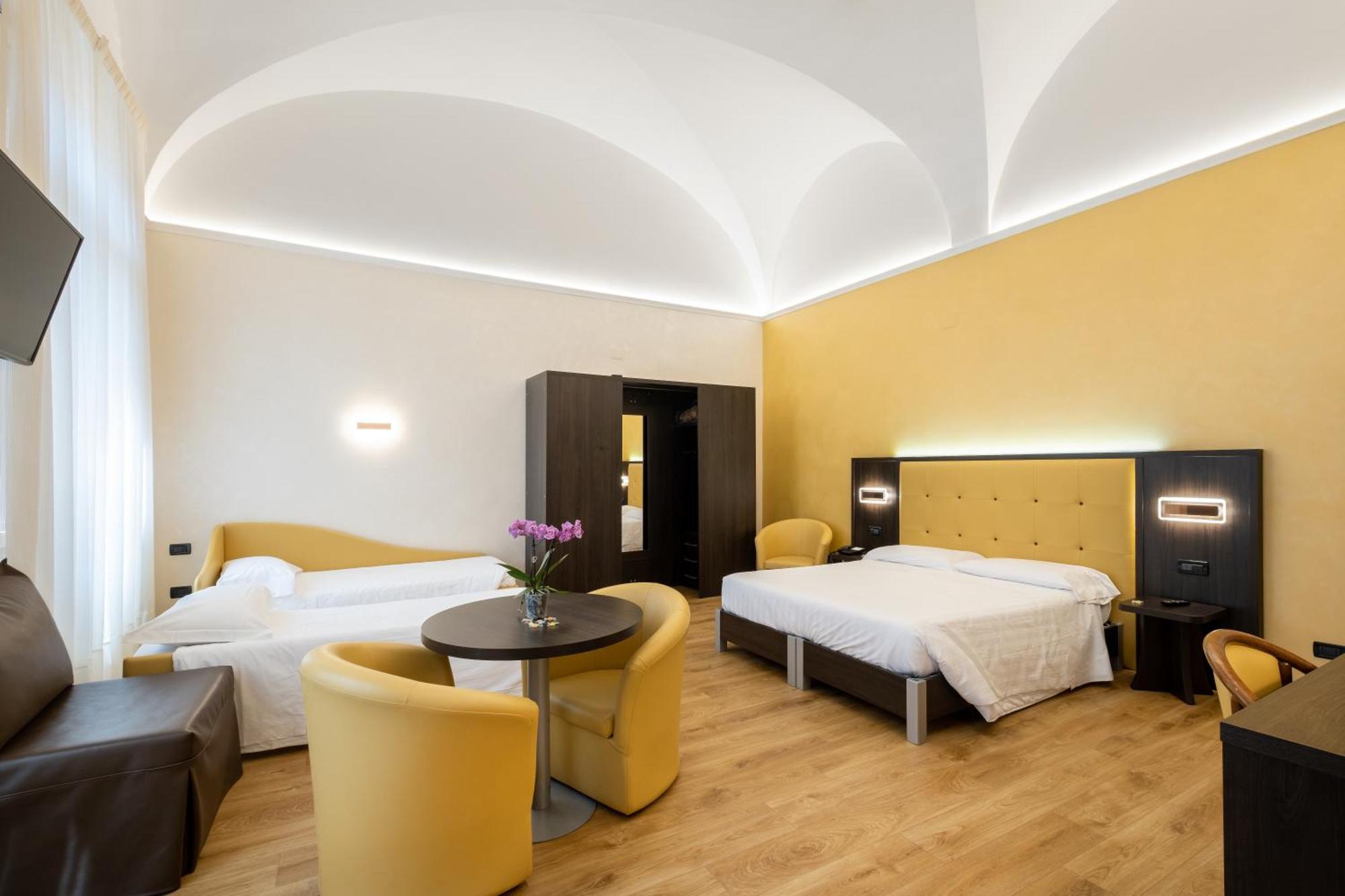 Hotel Santa Prisca Roma Esterno foto