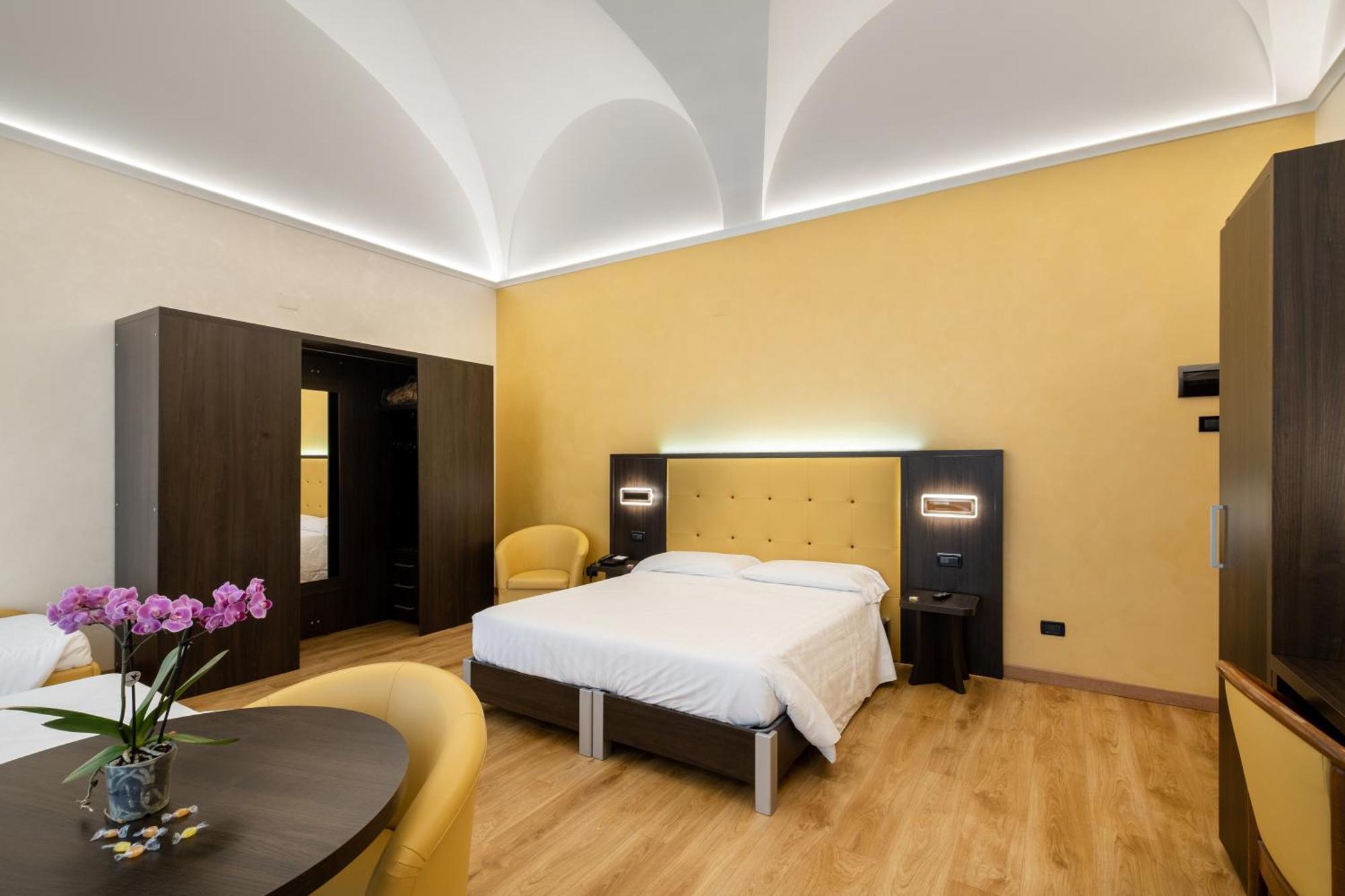 Hotel Santa Prisca Roma Esterno foto
