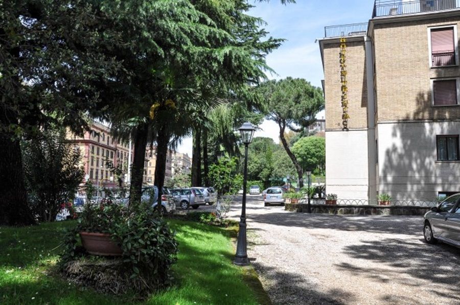 Hotel Santa Prisca Roma Esterno foto